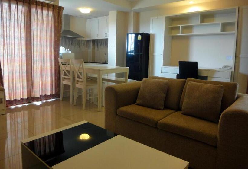Люкс, Royal Place Banchang