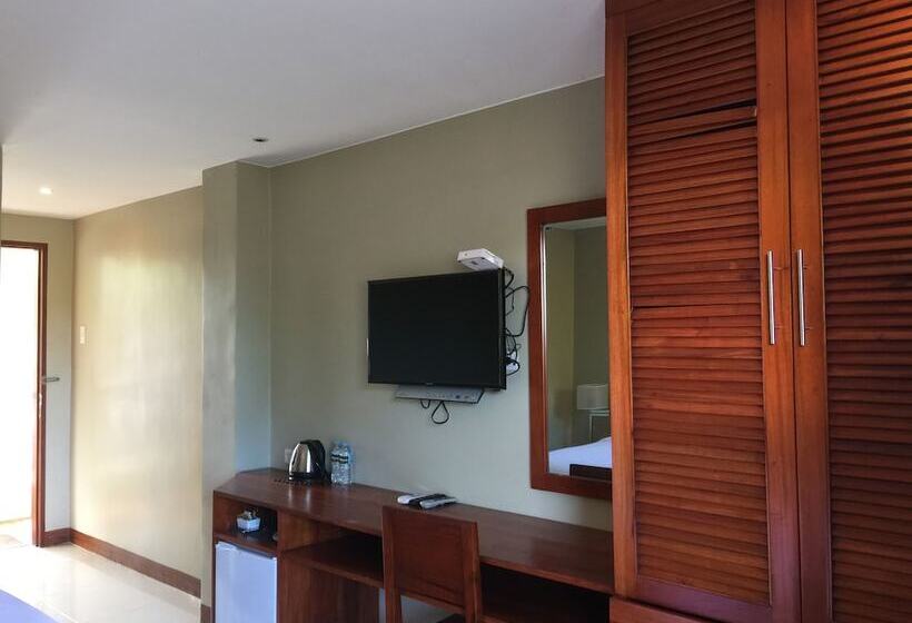 디럭스 룸, Golden Palm Resort