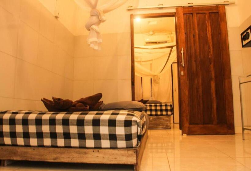 Семейный Номер Deluxe, Seabreeze Hostel Bali