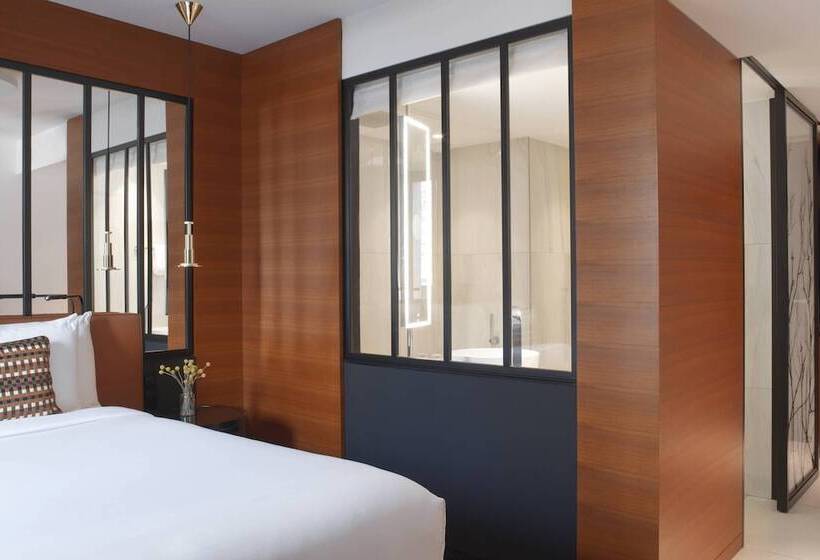 اتاق استاندارد, Renaissance Paris Republique Hotel & Spa