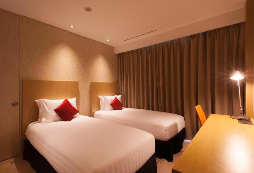 Номер Стандарт Трехместный, Solaria Nishitetsu Hotel Busan