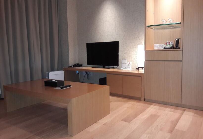 Номер Deluxe, Solaria Nishitetsu Hotel Busan