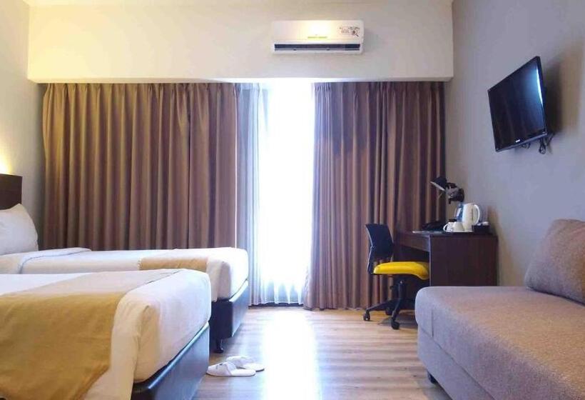 Номер Deluxe, Yunna Hotel Lampung