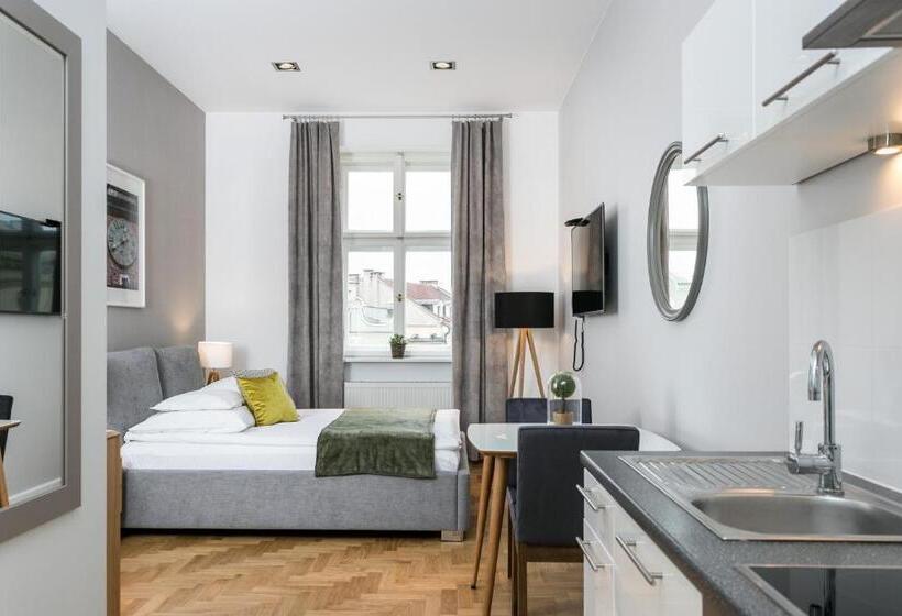 Номер Superior с Видом, Venetian House Market Square Apart