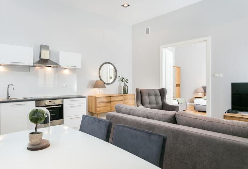 Family Suite, Venetian House Market Square Apart
