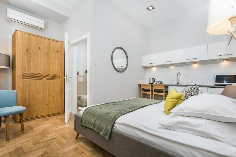Номер Стандарт, Venetian House Market Square Apart