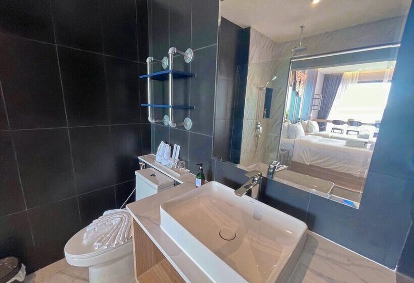 Номер Deluxe, The Blue Hotel   Sha Plus
