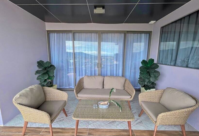 Family Suite, The Blue Hotel   Sha Plus