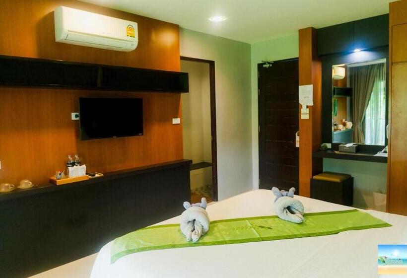 Номер Deluxe Вид на Сад, The Breeze Lipe Resort