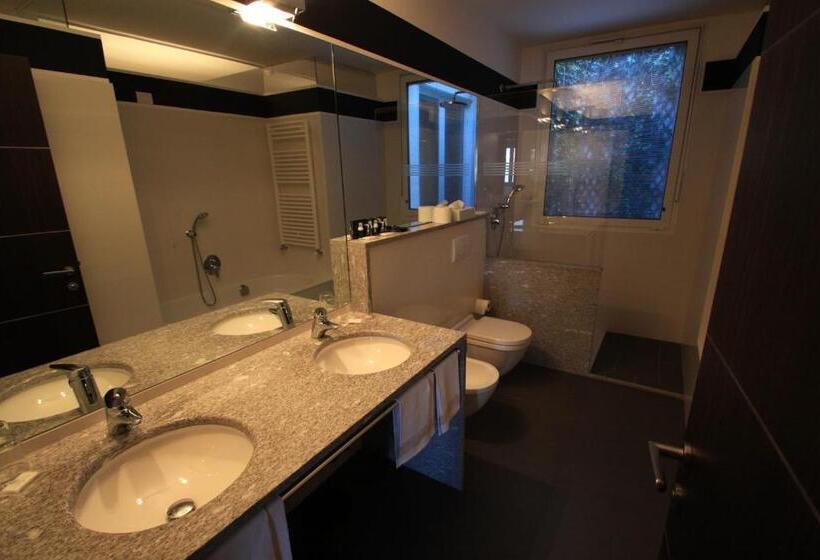 Люкс 2 Спальни, Metropole Suisse