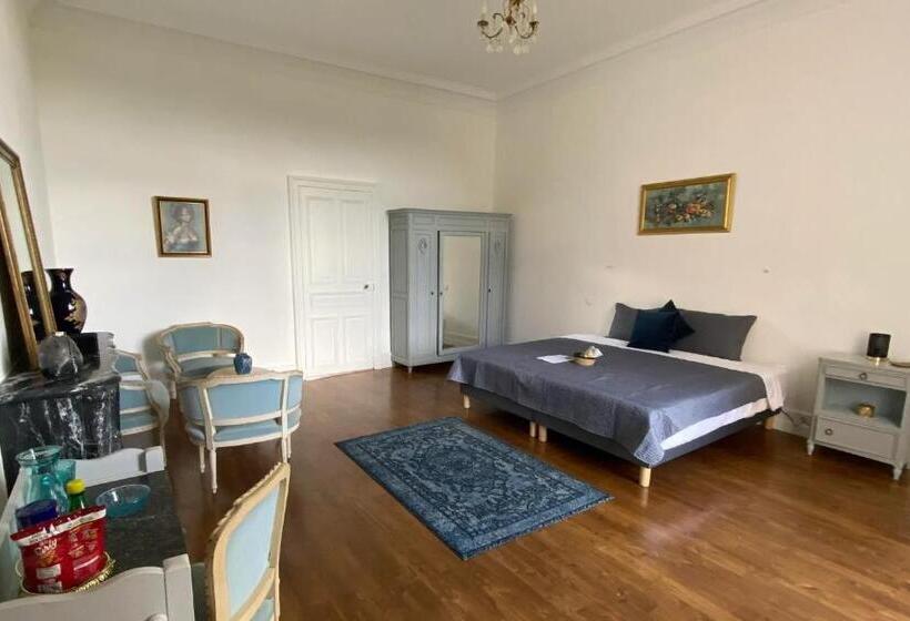 Номер Deluxe, Chambres D Hôtes Au Château De Puycharnaud