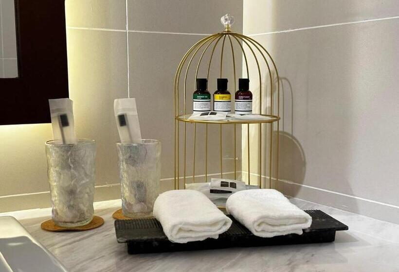Suite Executive, 19th Century Boutique