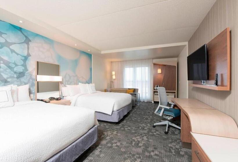 Номер Стандарт, Courtyard By Marriott Holland Downtown