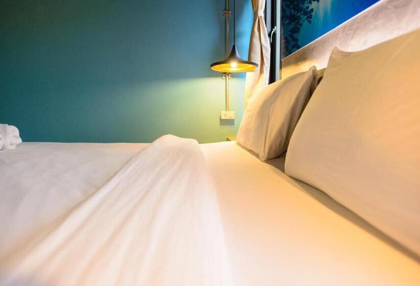 Стандартный Номер Кровать Кинг, Seabox Khaolak Hostel