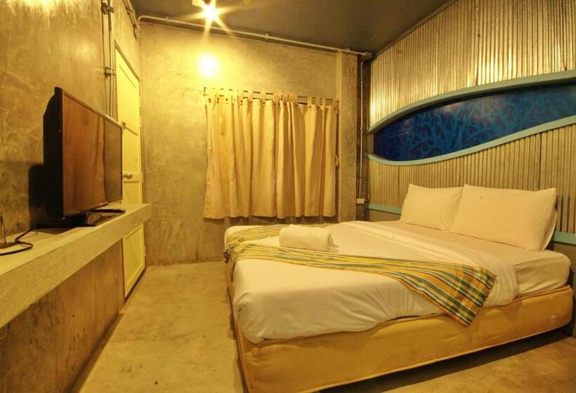 Номер Стандарт Индивидуальный, Seabox Khaolak Hostel