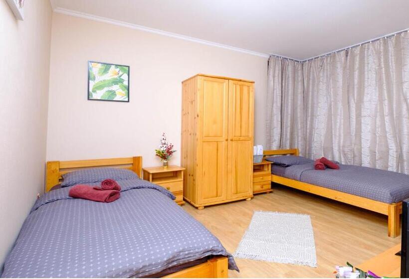 غرفة قياسية حمام مشترك, Vila24 Levice
