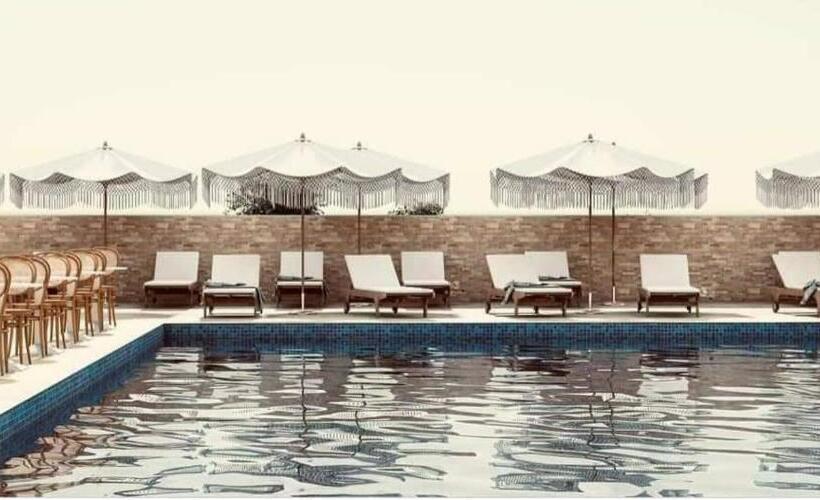 استودیو استاندارد با چشم‌انداز استخر, Almar Luxury Residence   Renting Apartments & Free Pool