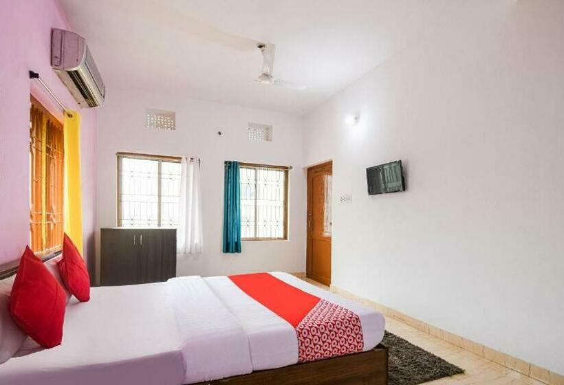 Трехместный Номер Классика, Spot On Hotel Dibyansh
