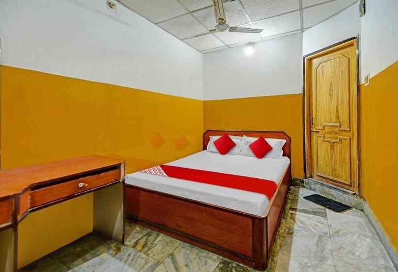 Номер Стандарт, Oyo Flagship 81060 Tulsi Inn