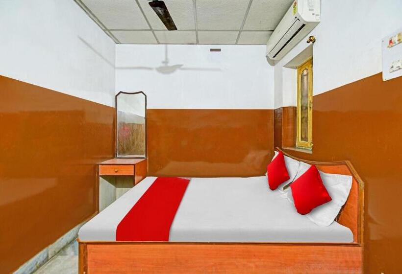 Номер Стандарт, Oyo Flagship 81060 Tulsi Inn
