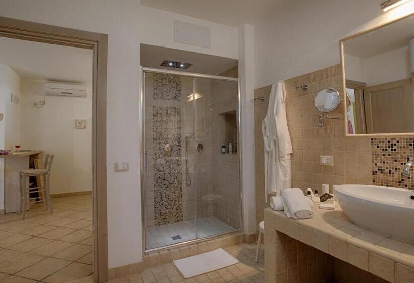 اتاق لوکس, Masseria Tenuta Specolizzi