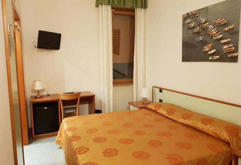 Номер Economy, Villa Adriana