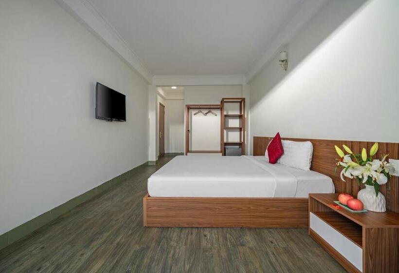 اتاق لوکس با چشم‌انداز دریا, Nami Hotel Nha Trang