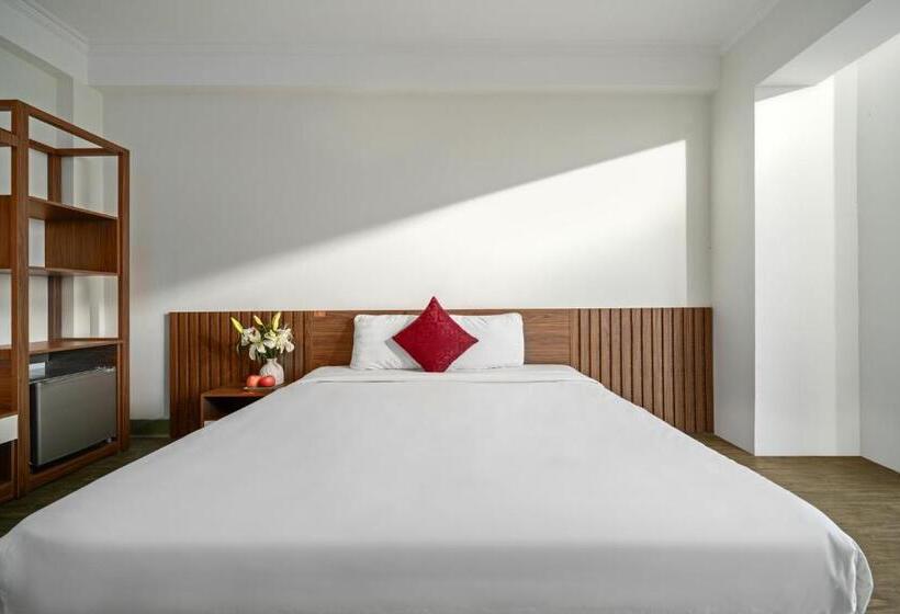 اتاق لوکس با چشم‌انداز دریا, Nami Hotel Nha Trang
