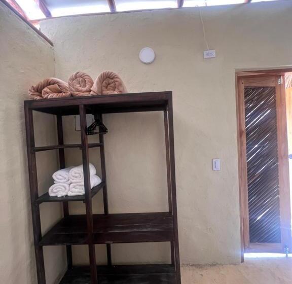 스탠다드 룸, Makai Beach Hostel