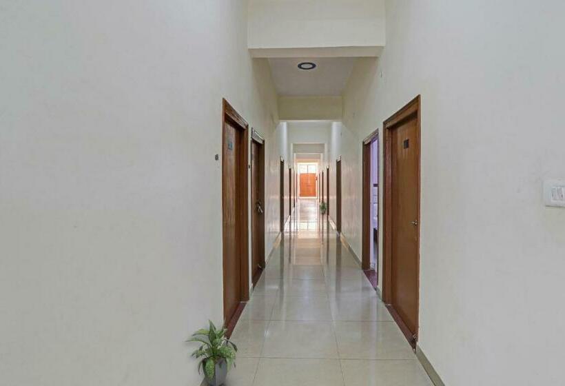 Трехместный Номер Классика, Flagship Vrindavan Resort