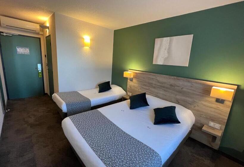 Номер Стандарт Трехместный, Brit Hotel Saumur