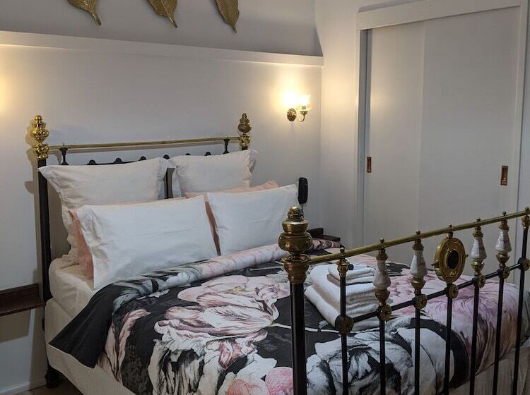 Номер Стандарт, Ettalong Beach Tourist Resort
