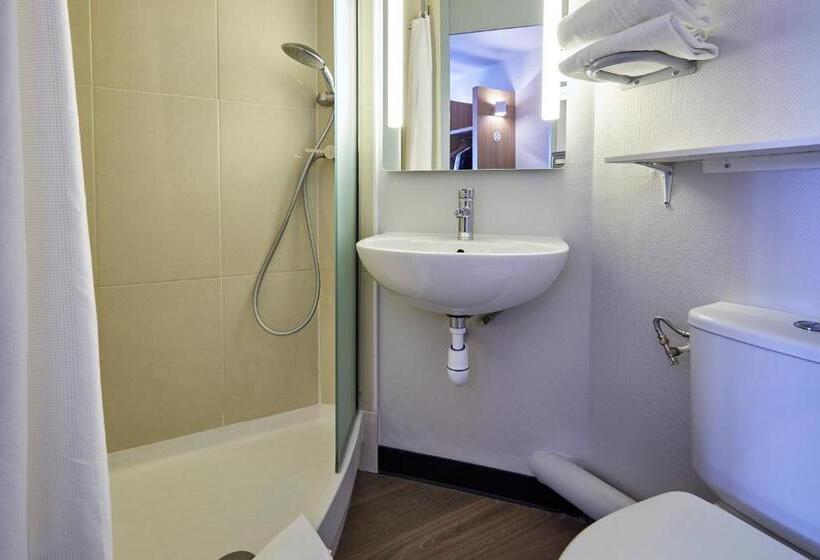 Четырехместный Номер Стандарт, B&b Hotel Villeneuve Loubet Plage