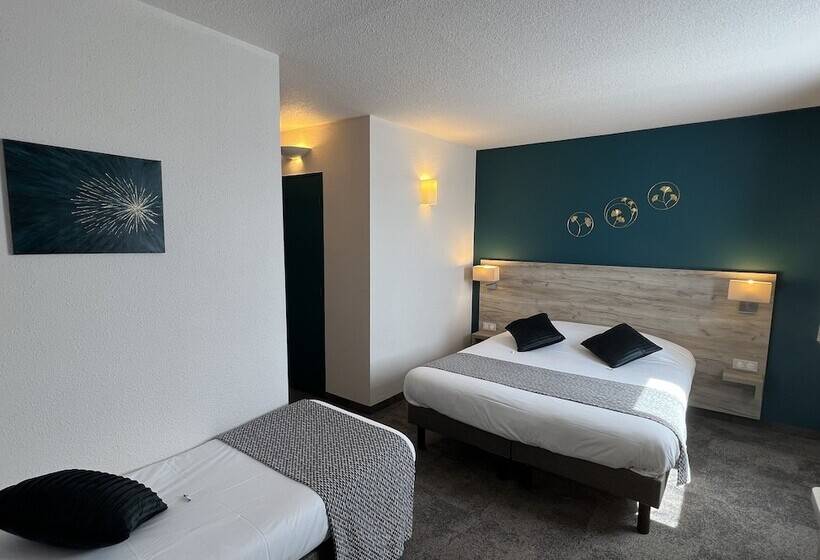 Номер Стандарт Трехместный, Brit Hotel Saumur