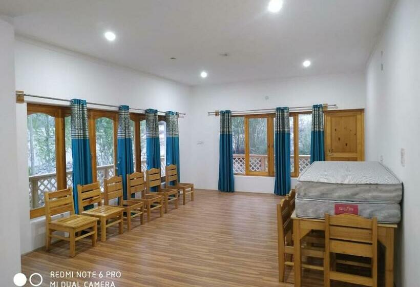 家庭间, Otsal Guest House Nubra