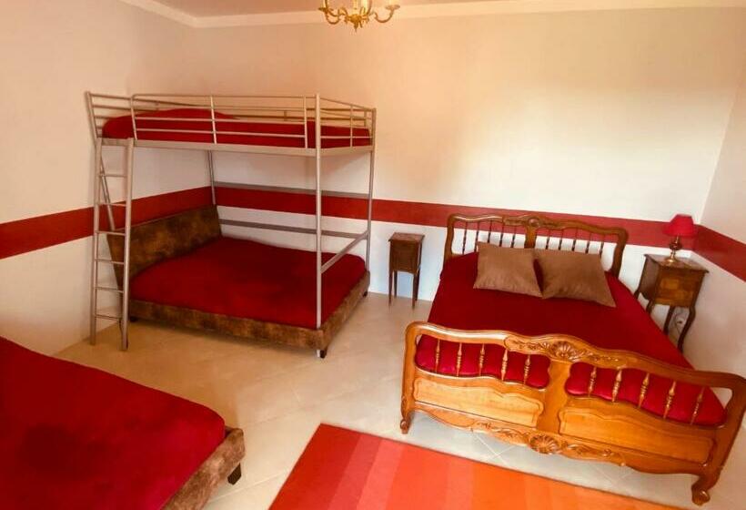 Четырехместный Номер Deluxe, Château De Crènille