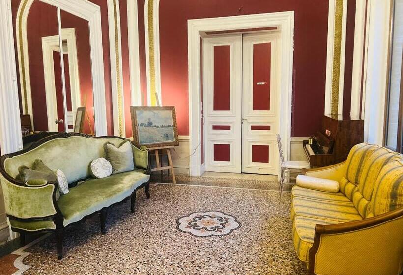 Четырехместный Номер Deluxe, Château De Crènille