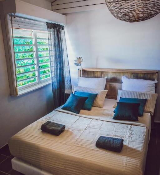 سوییت با چشم‌انداز باغ, Villa D’ô