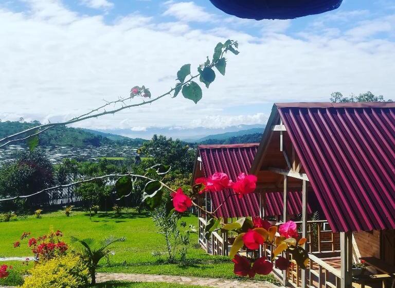 اتاق خانوادگی با چشمانداز باغ, San Agustín Wayrana