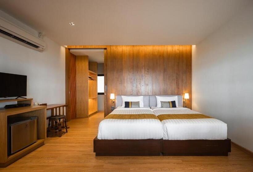 Номер Стандарт Трехместный, Bansaithong Beach Resort