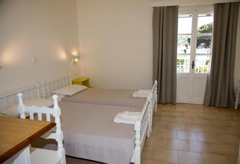 استودیوی استاندارد با چشم‌انداز دریا, Irene Hotel Leros