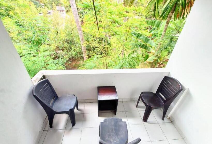Economy Triple Room, Seyara Holiday Resort