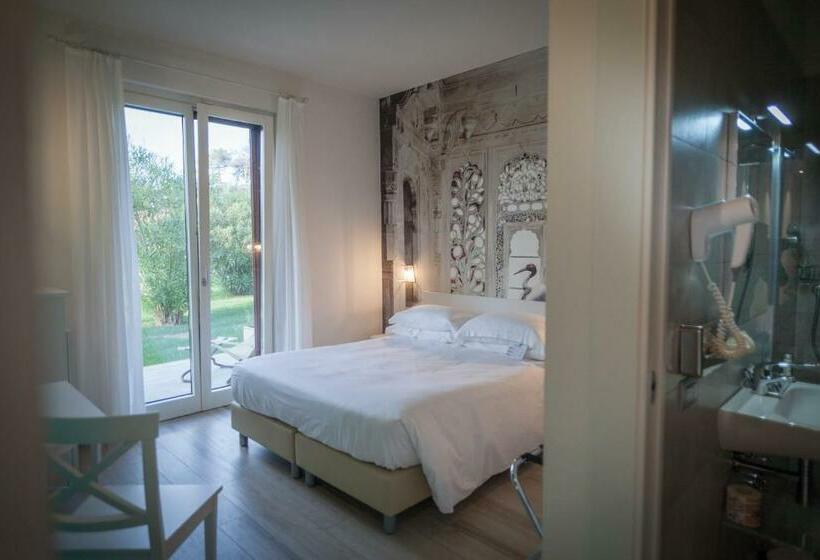 Номер Стандарт Вид на Сад, Arli Hotel Hideaway Punta Ala   Adults Only