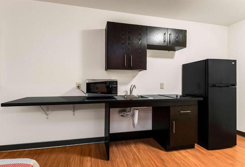 스탠다드 룸 킹사이즈 침대, Motel 6 Wilkes Barre Arena