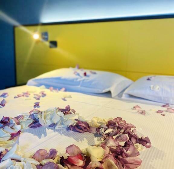 Номер Стандарт Вид на Озеро, Vela Di Soleville Camere Con E Senza Vista Lago Con Ristorante & Pizzeria