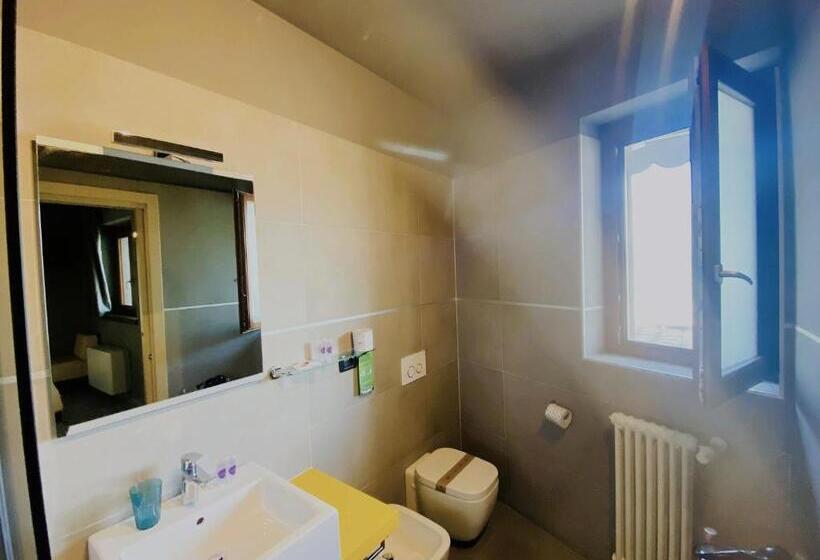 Номер Стандарт Вид на Озеро, Vela Di Soleville Camere Con E Senza Vista Lago Con Ristorante & Pizzeria