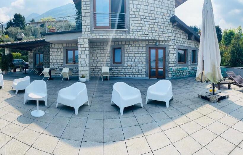Номер Стандарт Вид на Озеро, Vela Di Soleville Camere Con E Senza Vista Lago Con Ristorante & Pizzeria