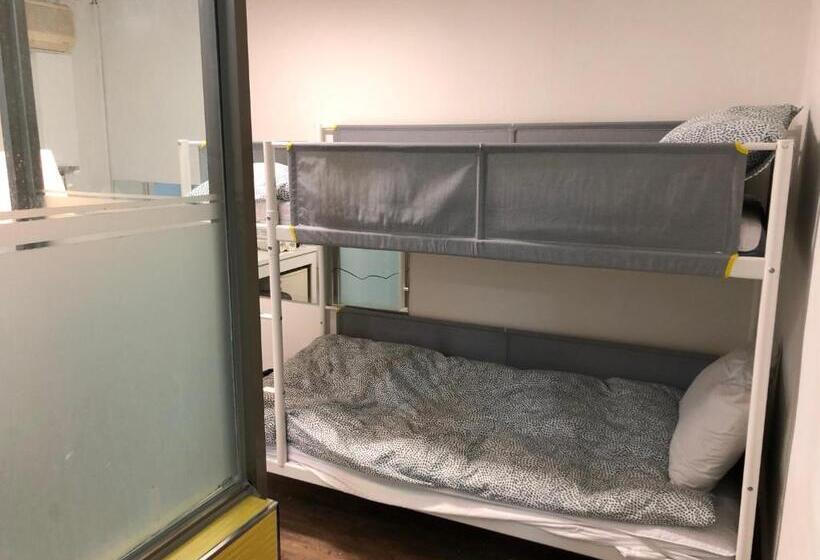 Номер Стандарт, Hostel Metro