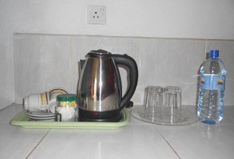 Четырехместный Номер Стандарт, Shanith Guesthouse Negombo