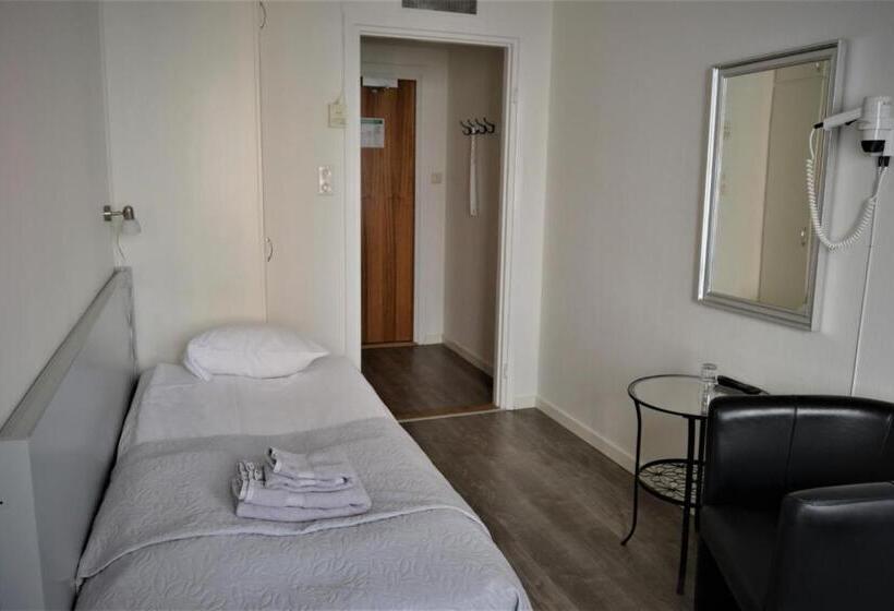 标准单人间, Solsta Hotell
